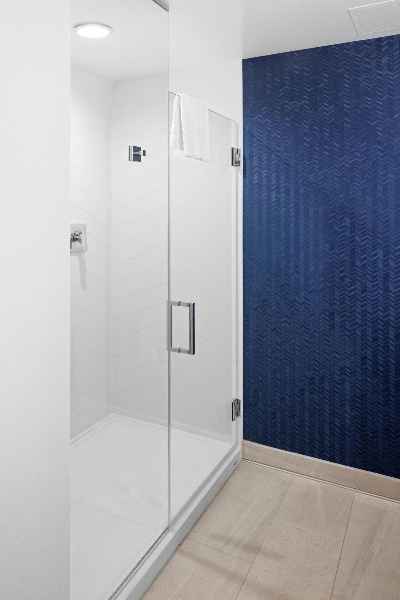 Fairfield Inn & Suites By Marriott San Diego Pacific Beach Ngoại thất bức ảnh