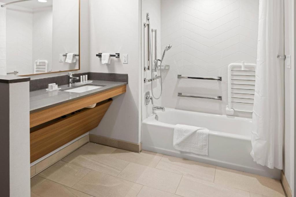 Fairfield Inn & Suites By Marriott San Diego Pacific Beach Ngoại thất bức ảnh